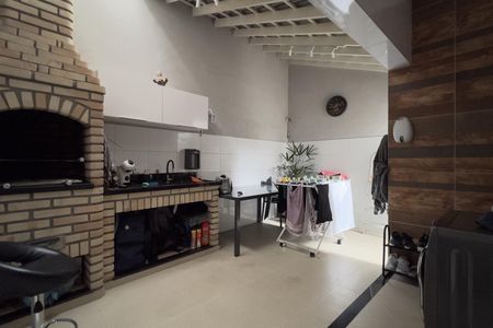 Casa à venda com 170m², 3 quartos e 4 vagasÁrea de Serviço