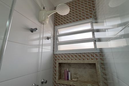 Casa à venda com 170m², 3 quartos e 4 vagasBanheiro da Suíte 2