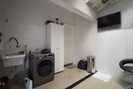 Casa à venda com 170m², 3 quartos e 4 vagasÁrea de Serviço