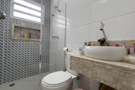 Casa à venda com 170m², 3 quartos e 4 vagasBanheiro da Suíte 3