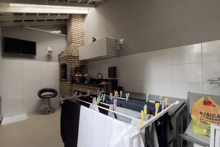 Casa à venda com 170m², 3 quartos e 4 vagasÁrea de Serviço