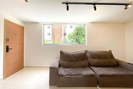 Sala de apartamento à venda com 3 quartos, 74m² em Serrano, Belo Horizonte