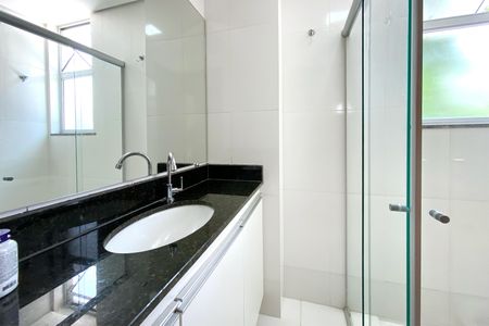 Apartamento à venda com 74m², 3 quartos e 2 vagas Apartamento à venda com 74m², 3 quartos e 2 vagasBanheiro