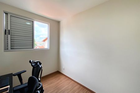 Apartamento à venda com 74m², 3 quartos e 2 vagas Apartamento à venda com 74m², 3 quartos e 2 vagasQuarto 2