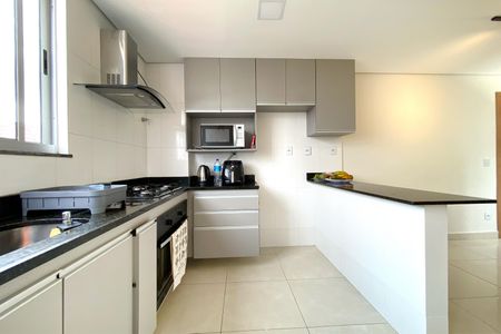 Apartamento à venda com 74m², 3 quartos e 2 vagas Apartamento à venda com 74m², 3 quartos e 2 vagasCozinha