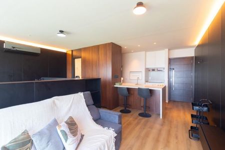 Sala/Quarto  de apartamento para alugar com 1 quarto, 44m² em Cristal, Porto Alegre