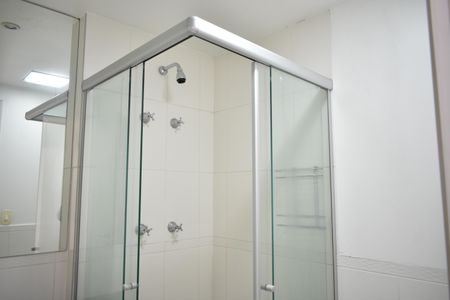 Apartamento à venda com 84m², 2 quartos e 2 vagasBanheiro da Suíte