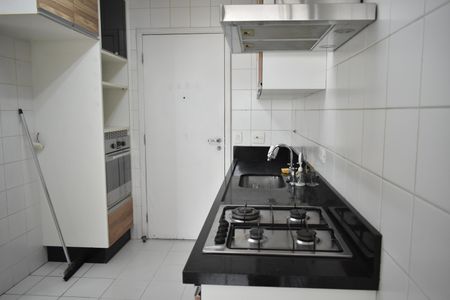 Apartamento à venda com 84m², 2 quartos e 2 vagasCozinha