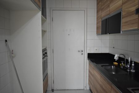Apartamento à venda com 84m², 2 quartos e 2 vagasCozinha