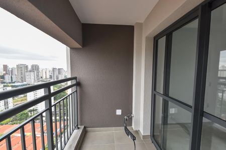 Apartamento à venda com 35m², 1 quarto e sem vaga Apartamento à venda com 35m², 1 quarto e sem vagaVaranda