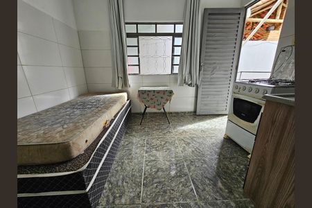 Kitnet/Studio para alugar com 1 quarto, 15m² em Sagrada Família, Belo Horizonte