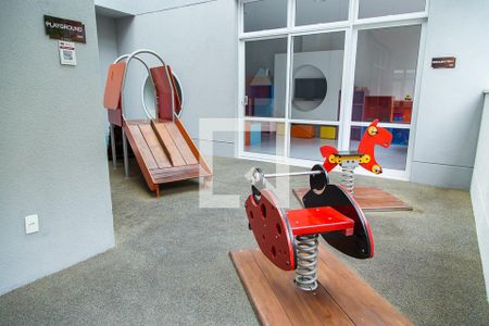 Apartamento para alugar com 98m², 3 quartos e 2 vagas Apartamento para alugar com 98m², 3 quartos e 2 vagasÁrea comum - Playground