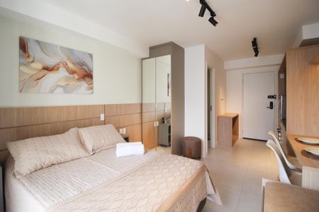 Studio para alugar com 32m², 1 quarto e sem vagaSuíte 
