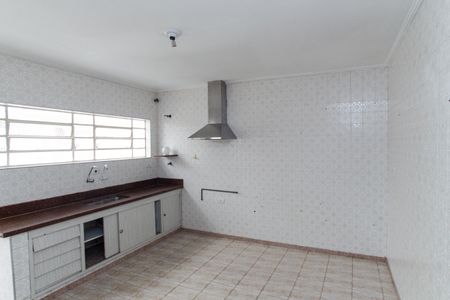 Casa para alugar com 187m², 2 quartos e 2 vagasCozinha