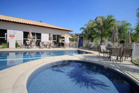 Apartamento à venda com 77m², 3 quartos e 1 vagaÁrea comum - Piscina