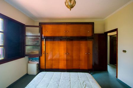 Casa à venda com 279m², 2 quartos e 2 vagasQuarto 2