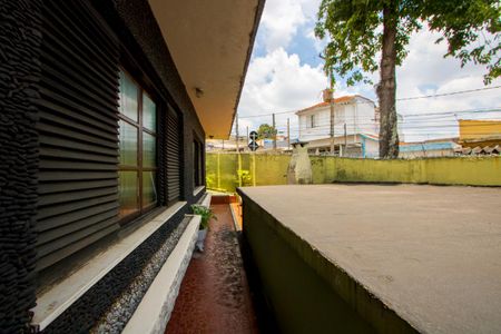 Casa à venda com 279m², 2 quartos e 2 vagasÁrea externa