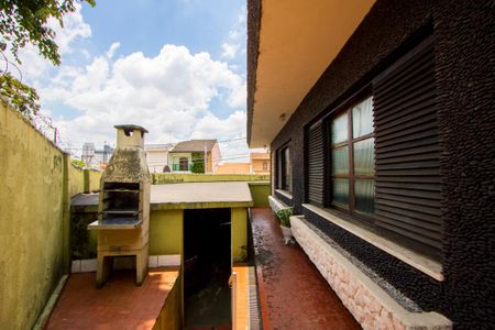 Casa à venda com 279m², 2 quartos e 2 vagasÁrea externa