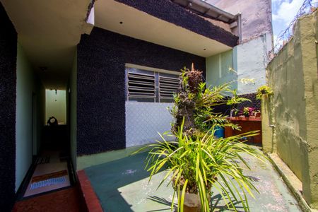 Casa à venda com 279m², 2 quartos e 2 vagasÁrea externa