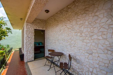 Casa à venda com 279m², 2 quartos e 2 vagasÁrea externa