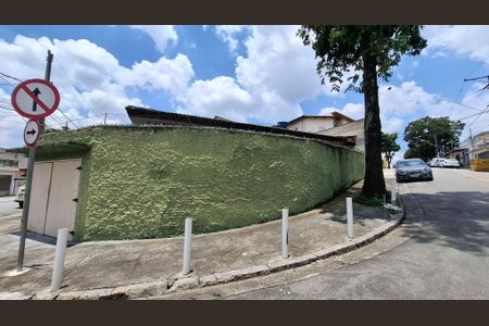 Casa à venda com 279m², 2 quartos e 2 vagasFachada