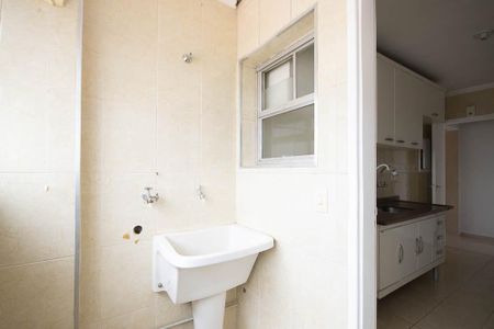 Apartamento para alugar com 65m², 2 quartos e 1 vagaÁrea de Serviço