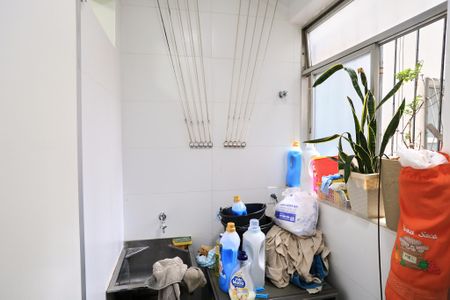 Apartamento à venda com 123m², 3 quartos e 1 vagaÁrea de Serviço