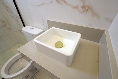 Casa à venda com 275m², 3 quartos e 8 vagas Casa à venda com 275m², 3 quartos e 8 vagasBanheiro Suíte 3