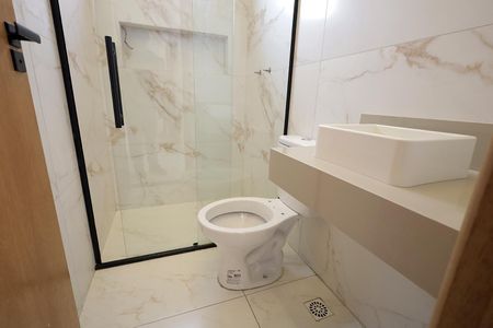 Casa à venda com 275m², 3 quartos e 8 vagas Casa à venda com 275m², 3 quartos e 8 vagasBanheiro Suíte 3