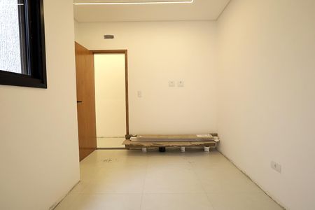 Casa à venda com 275m², 3 quartos e 8 vagas Casa à venda com 275m², 3 quartos e 8 vagasQuarto Suíte 2