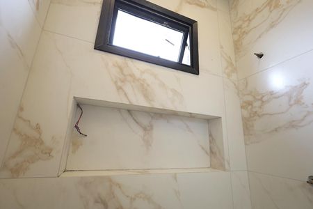 Casa à venda com 275m², 3 quartos e 8 vagas Casa à venda com 275m², 3 quartos e 8 vagasBanheiro Suíte 3