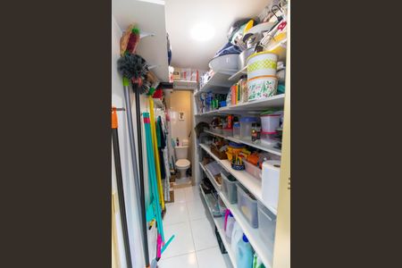 Apartamento à venda com 153m², 3 quartos e 1 vaga Apartamento à venda com 153m², 3 quartos e 1 vagaDespensa