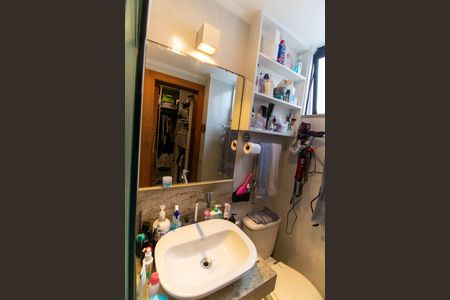 Apartamento à venda com 153m², 3 quartos e 1 vaga Apartamento à venda com 153m², 3 quartos e 1 vagaBanheiro da Suíte