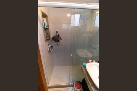 Apartamento à venda com 153m², 3 quartos e 1 vaga Apartamento à venda com 153m², 3 quartos e 1 vagaBanheiro da Suíte