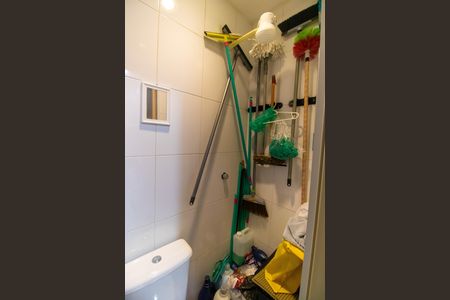 Apartamento à venda com 153m², 3 quartos e 1 vaga Apartamento à venda com 153m², 3 quartos e 1 vagaBanheiro de serviço