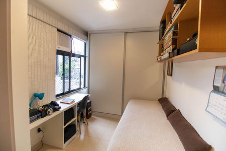 Apartamento à venda com 153m², 3 quartos e 1 vaga Apartamento à venda com 153m², 3 quartos e 1 vagaQuarto 2