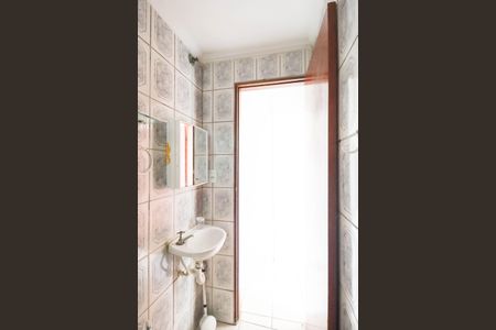 Casa para alugar com 42m², 1 quarto e sem vaga