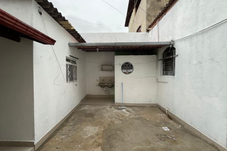 Casa para alugar com 60m², 2 quartos e 1 vaga Casa para alugar com 60m², 2 quartos e 1 vagaÁrea de Serviço