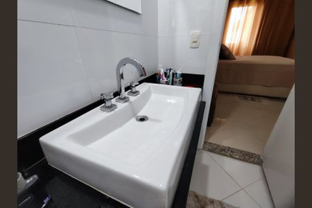 Apartamento à venda com 110m², 3 quartos e 4 vagas Apartamento à venda com 110m², 3 quartos e 4 vagasBanheiro da Suíte