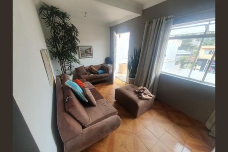 Casa à venda com 4 quartos, 240m² em Vila Sao Paulo, São Paulo