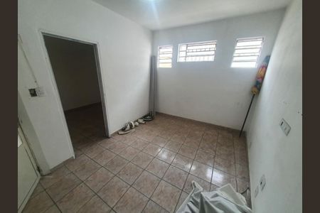 Casa à venda com 4 quartos, 240m² em Vila Sao Paulo, São Paulo