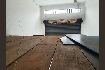 Casa à venda com 4 quartos, 240m² em Vila Sao Paulo, São Paulo