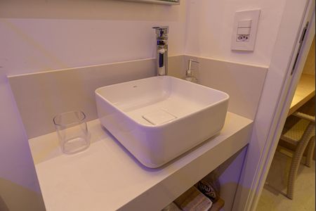 Apartamento à venda com 53m², 2 quartos e 1 vagaBanheiro da Suíte 2