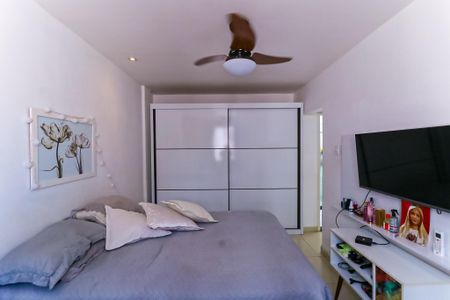 Apartamento à venda com 70m², 3 quartos e sem vagaQuarto  - Suíte