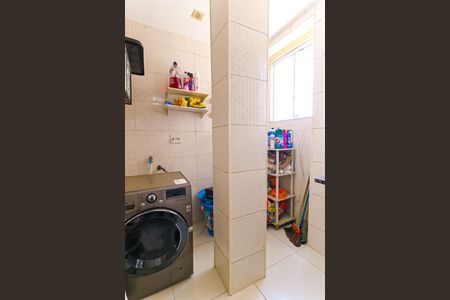 Apartamento à venda com 70m², 3 quartos e sem vagaÁrea de Serviço