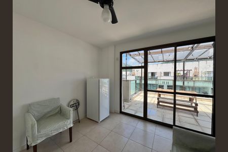 Apartamento para alugar com 144m², 3 quartos e 2 vagasSala (Segundo Andar)