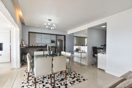 Apartamento à venda com 128m², 3 quartos e 2 vagas Apartamento à venda com 128m², 3 quartos e 2 vagasSala
