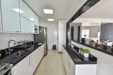 Apartamento à venda com 128m², 3 quartos e 2 vagas Apartamento à venda com 128m², 3 quartos e 2 vagasCozinha
