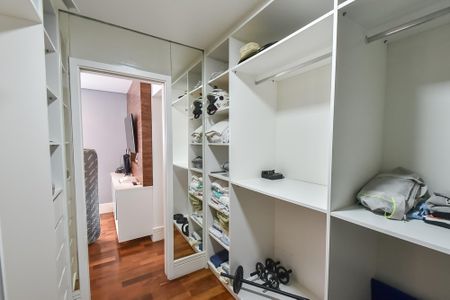 Apartamento à venda com 128m², 3 quartos e 2 vagas Apartamento à venda com 128m², 3 quartos e 2 vagasSuíte 1 (reversível)