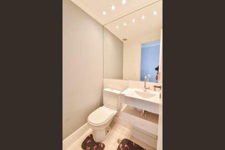 Apartamento à venda com 128m², 3 quartos e 2 vagas Apartamento à venda com 128m², 3 quartos e 2 vagasLavabo